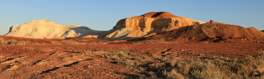 Les petits villages perdus dans le bush ne sont pas souvent équipés en distributeurs automatiques. Les commerçants n'accepteront que du cash !